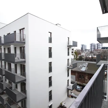 Apartment Comfortable And Spacious Apartment- Dmowskiego Street *